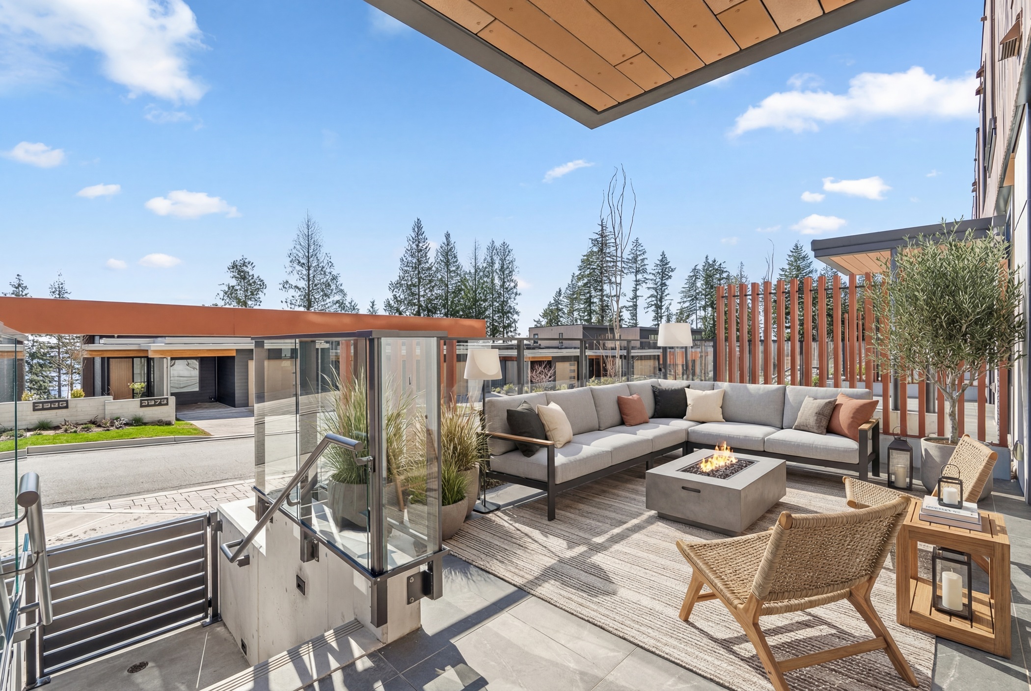 #209 – 3963 Uplands Way